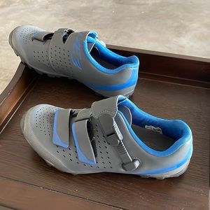 Shimano biking cleats size 7.5  EU 40